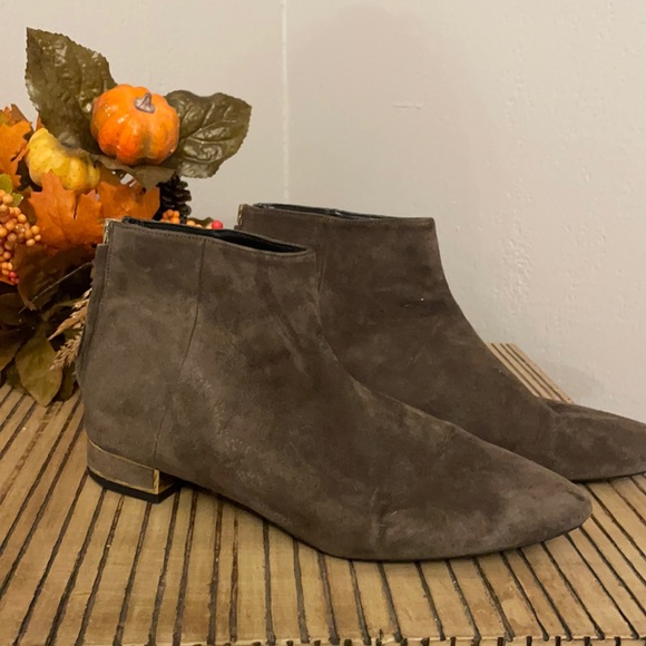 Zara Shoes - Zara Taupe Brown Ankle Booties 38